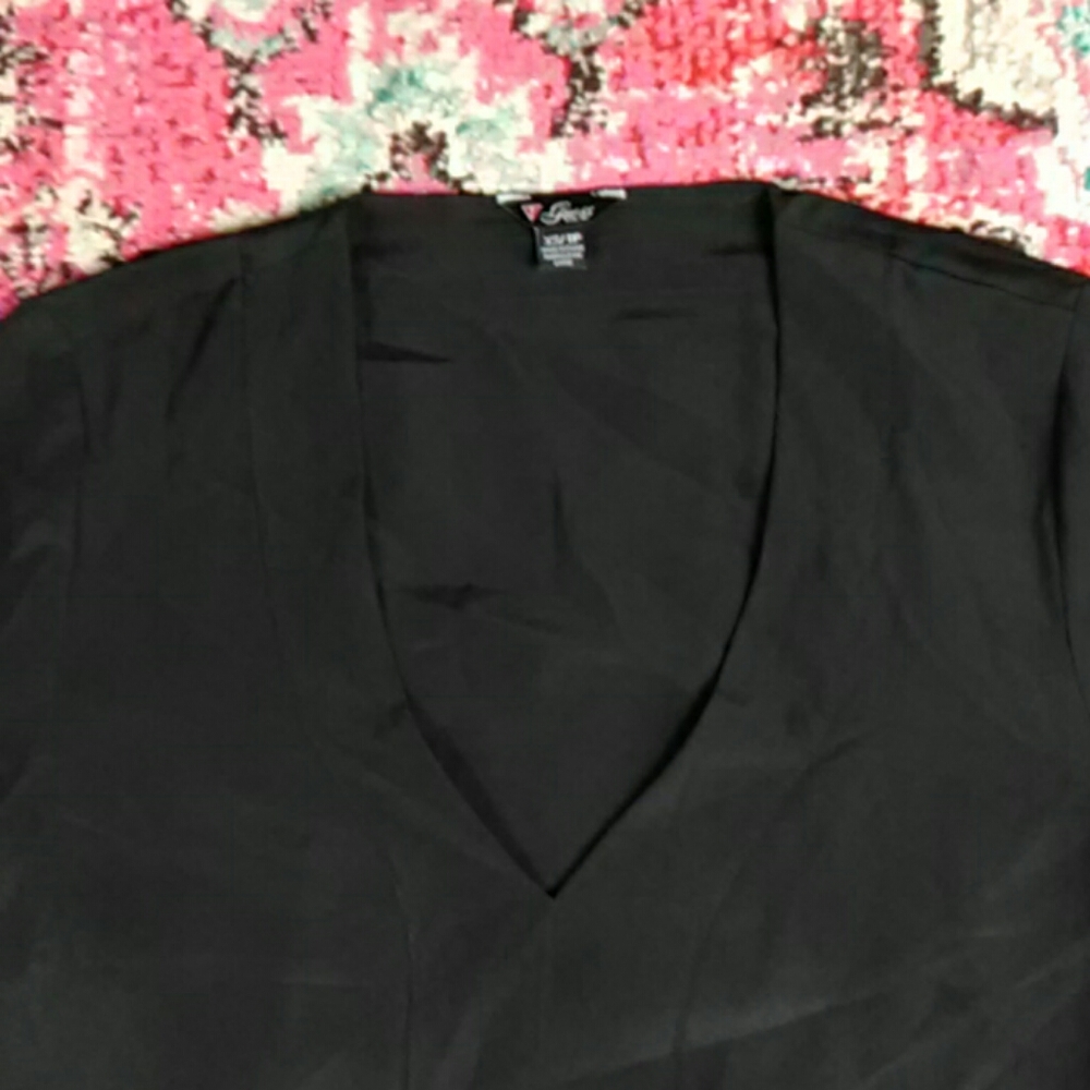 Guess Extra Small Top - image 2